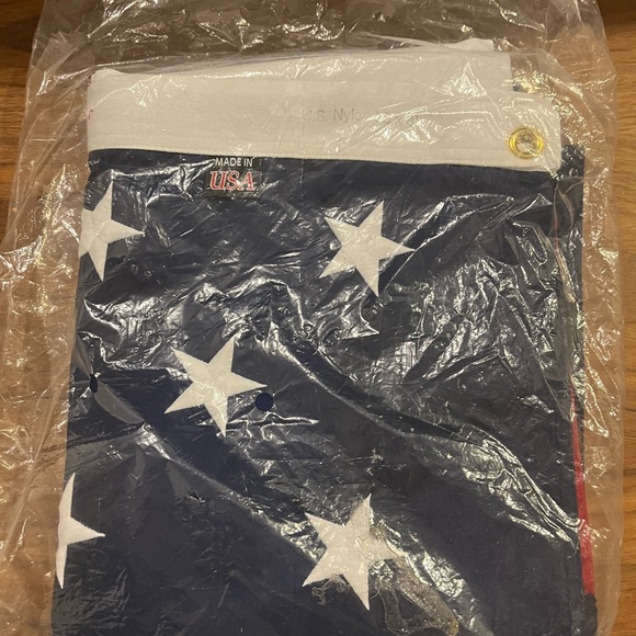 New! 5’ x 8’ Nylon American Flag - Picture 5 of 6